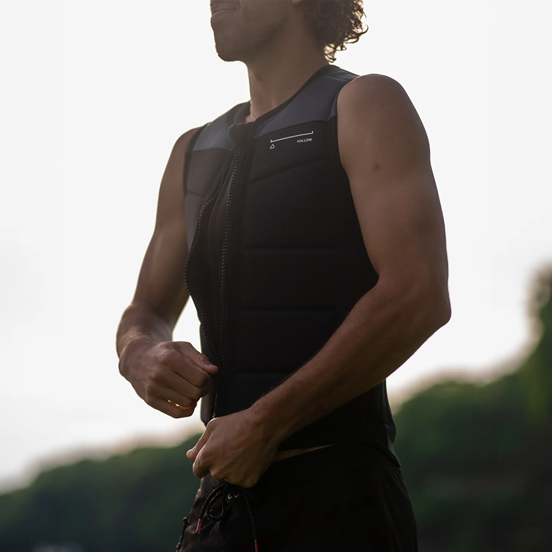 FOLLOW Men's Section Impact Vest - BLACK