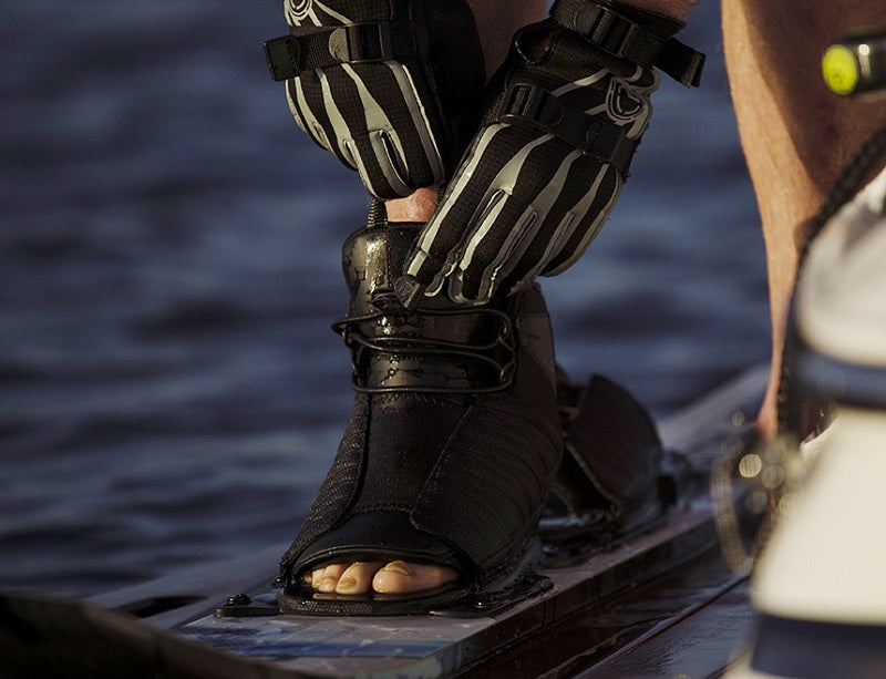 RADAR Prime Front Boot - BLACK